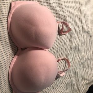 Cacique Intimates & Sleepwear - NWT 42D Cacique Plunge Bra Cacique Intimates & Sleepwear - NWT 42D Cacique Plunge Bra
